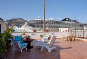 Attico con terrazza sul porto Palermo